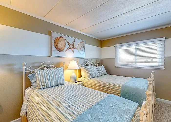 Holiday home Water View With And Pool Access - Balcony Washer & Dryer And Ac *