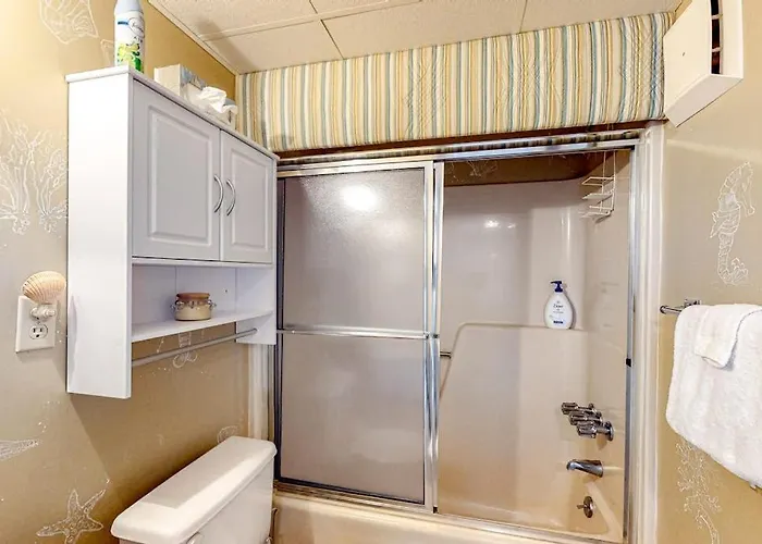 Holiday home Water View With And Pool Access - Balcony Washer & Dryer And Ac *